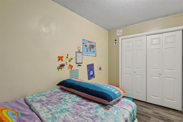 1041 Bradford Place, West Des Moines, IA 50266