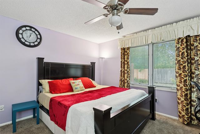 1041 Bradford Place, West Des Moines, IA 50266