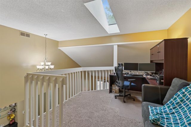 1041 Bradford Place, West Des Moines, IA 50266