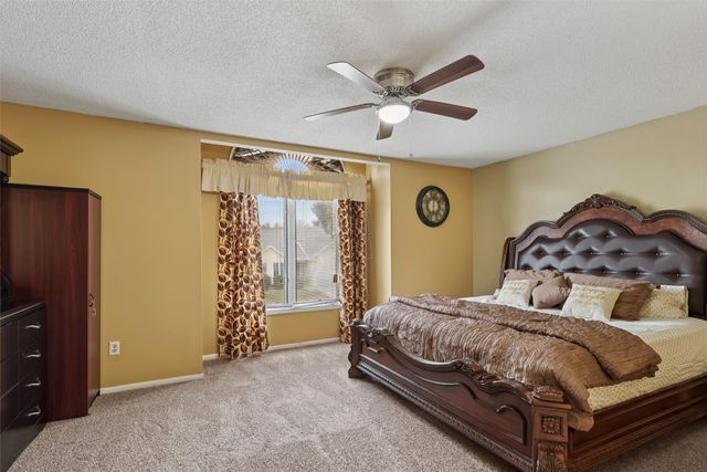 1041 Bradford Place, West Des Moines, IA 50266