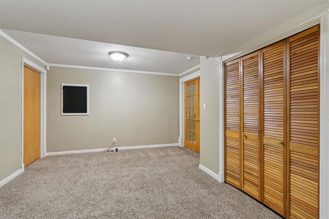 1041 Bradford Place, West Des Moines, IA 50266