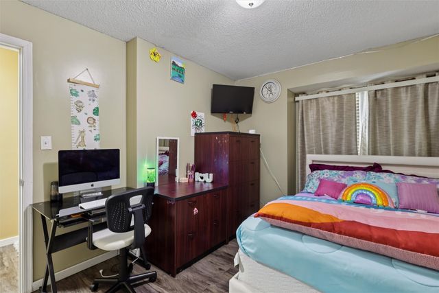 1041 Bradford Place, West Des Moines, IA 50266