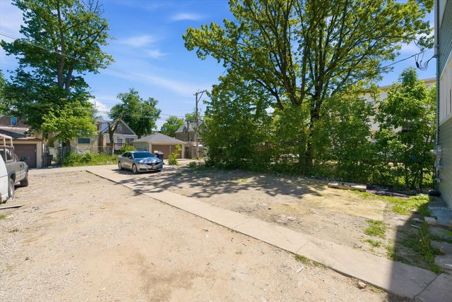 541 N Lawndale Avenue 1, Chicago, IL 60624