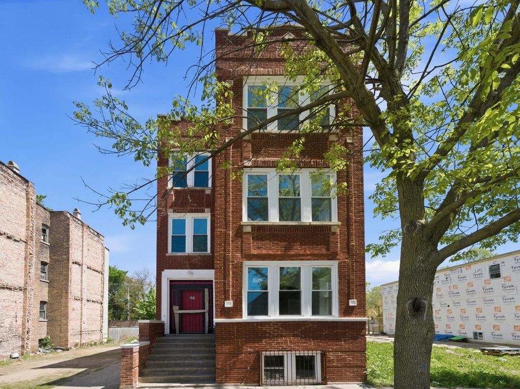 541 N Lawndale Avenue 1, Chicago, IL 60624