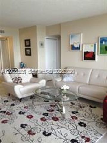19707 Turnberry Way 18L, Aventura, FL 33180