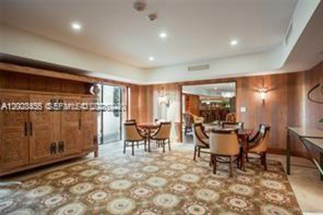 19707 Turnberry Way 18L, Aventura, FL 33180