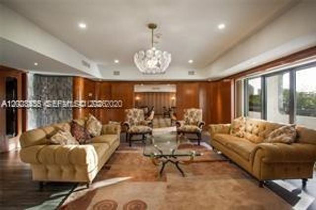 19707 Turnberry Way 18L, Aventura, FL 33180
