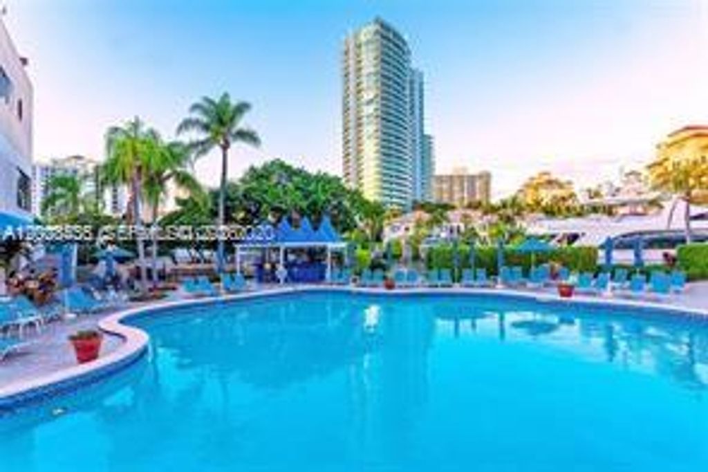 19707 Turnberry Way 18L, Aventura, FL 33180