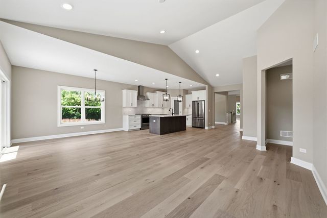 16590 Kayla Drive, Lemont, IL 60439