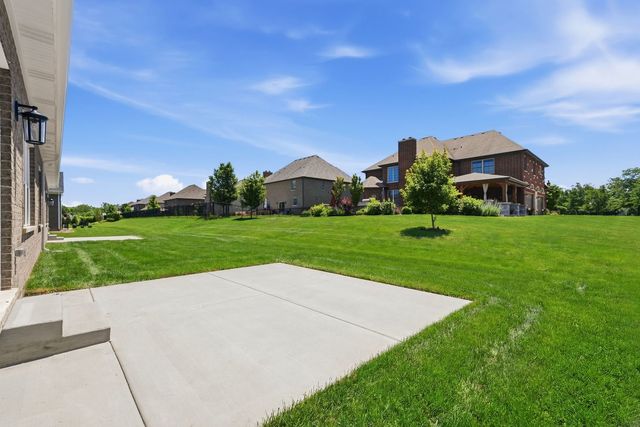 16590 Kayla Drive, Lemont, IL 60439