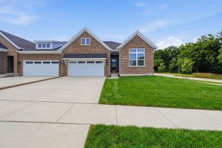 16590 Kayla Drive, Lemont, IL 60439