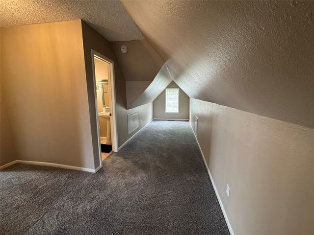 115 Adams, Mcgregor, TX 76657