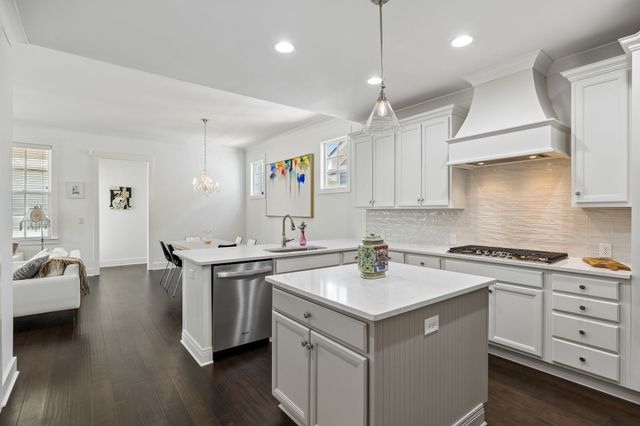 201 Moray Ct, Franklin, TN 37064