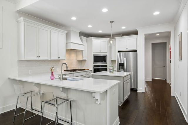 201 Moray Ct, Franklin, TN 37064