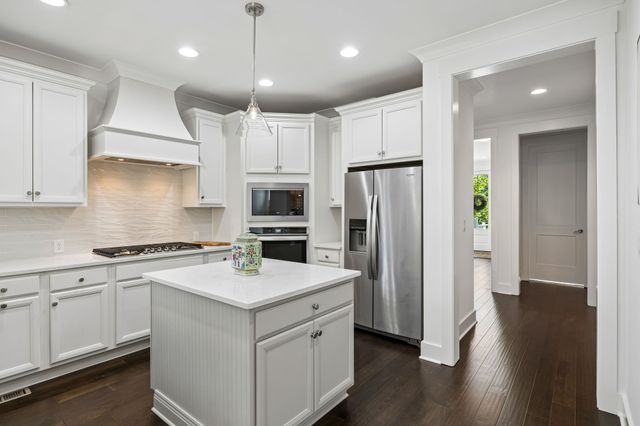 201 Moray Ct, Franklin, TN 37064
