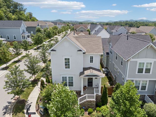 201 Moray Ct, Franklin, TN 37064