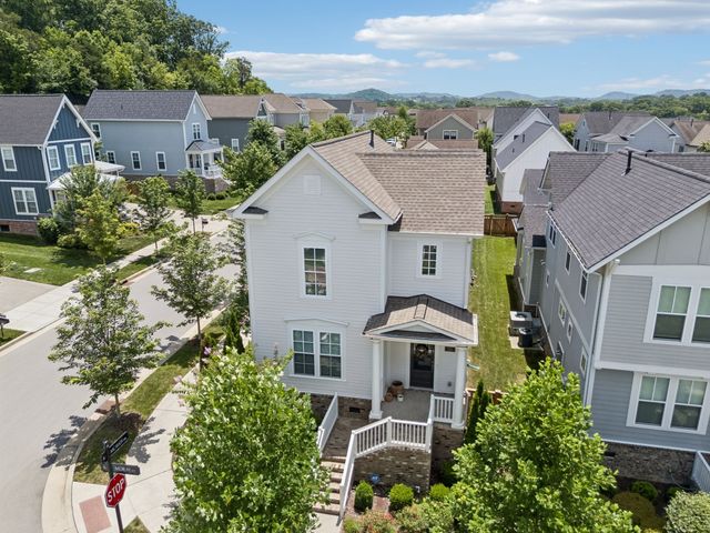 201 Moray Ct, Franklin, TN 37064