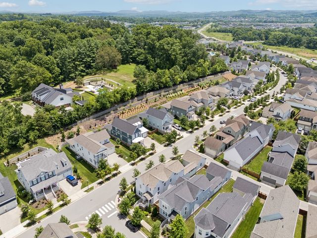 201 Moray Ct, Franklin, TN 37064
