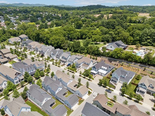 201 Moray Ct, Franklin, TN 37064