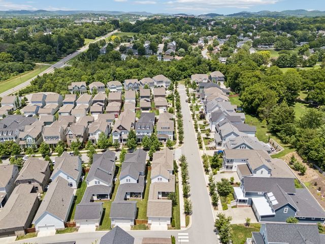 201 Moray Ct, Franklin, TN 37064