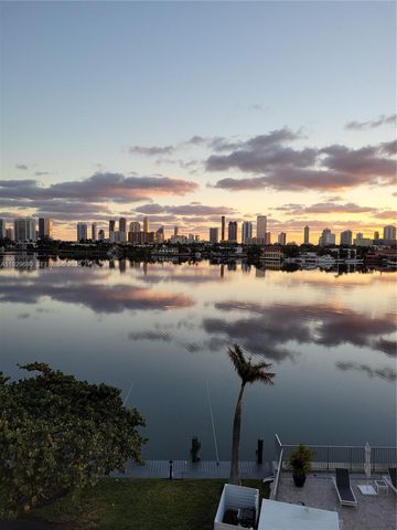 16565 NE 26th Ave 2B, North Miami Beach, FL 33160