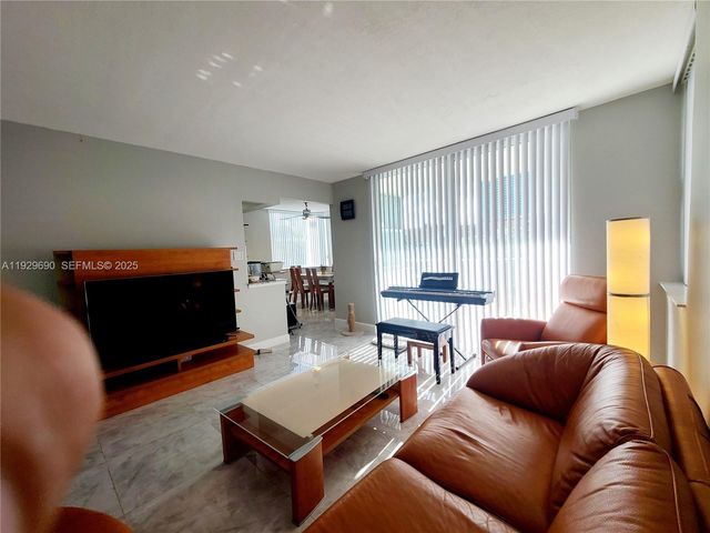 16565 NE 26th Ave 2B, North Miami Beach, FL 33160