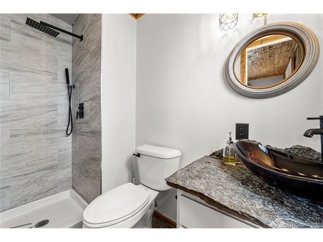 11 MacNaughton Rd, Pueblo, CO 81001