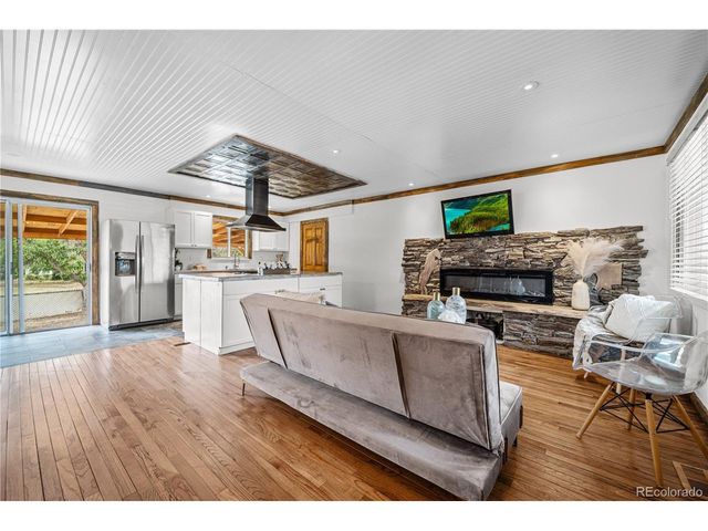 11 MacNaughton Rd, Pueblo, CO 81001