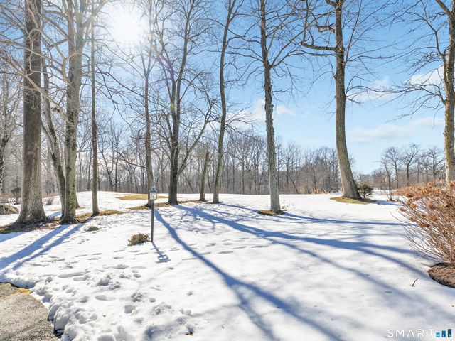 261 Agawam Drive A, Stratford, CT 06614