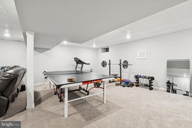 24 WHITECHAPEL DR, Mount Laurel, NJ 08054