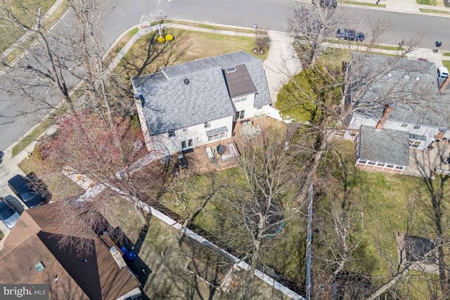 24 WHITECHAPEL DR, Mount Laurel, NJ 08054