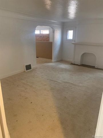 8229 Carlin Street, Detroit, MI 48228