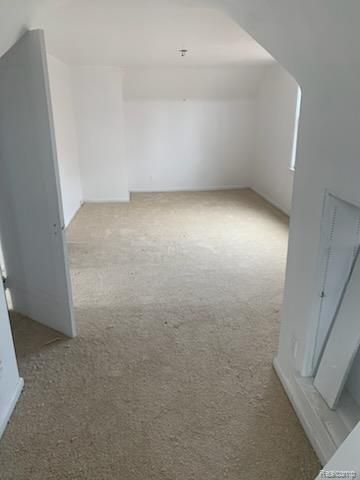 8229 Carlin Street, Detroit, MI 48228