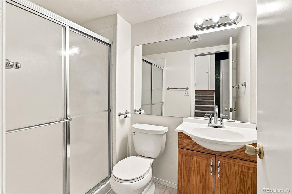 Image 24 of property listing at 9269 Hickory Circle, Highlands Ranch, CO 80126