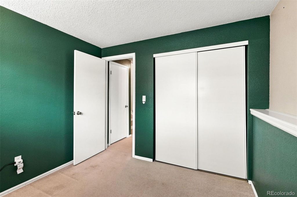 Image 26 of property listing at 9269 Hickory Circle, Highlands Ranch, CO 80126