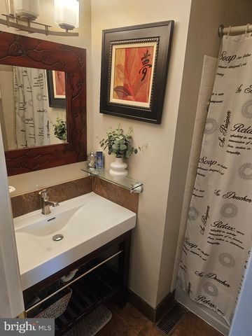 2905 GRACEFIELD RD, Silver Spring, MD 20904