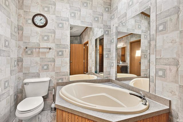 11888 W 600 N, Russiaville, IN 46979