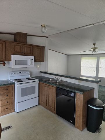 1513 Slaydenwood Rd, Cumberland Furnace, TN 37051