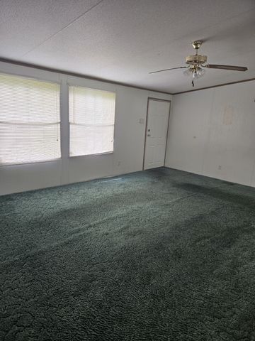 1513 Slaydenwood Rd, Cumberland Furnace, TN 37051
