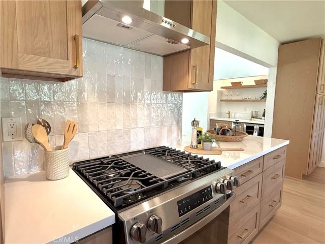9537 Jellico Avenue, Northridge, CA 91325
