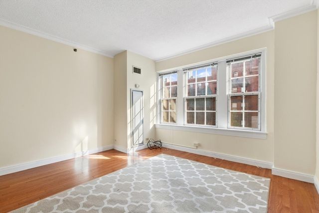 534 Beacon St 302, Boston, MA 02215