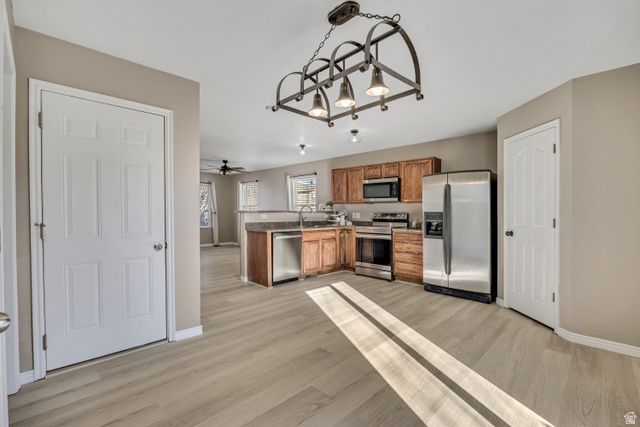 2102 E REVERE WAY, Eagle Mountain, UT 84005