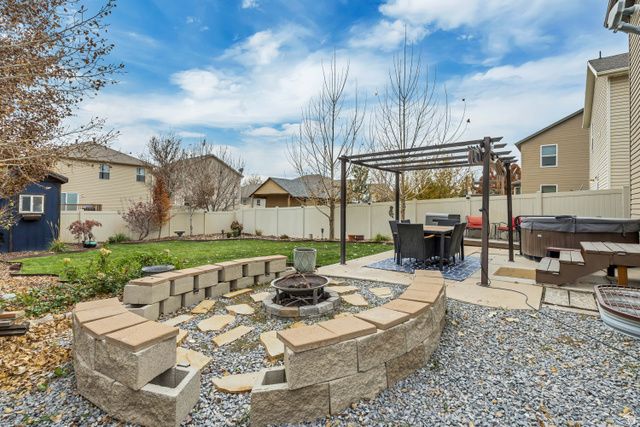 2102 E REVERE WAY, Eagle Mountain, UT 84005