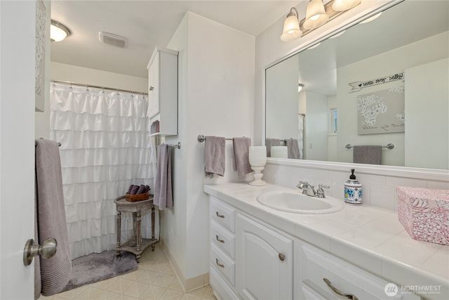 7806 Jade Drive SW, Lakewood, WA 98498