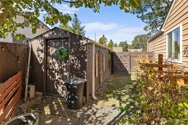 7806 Jade Drive SW, Lakewood, WA 98498