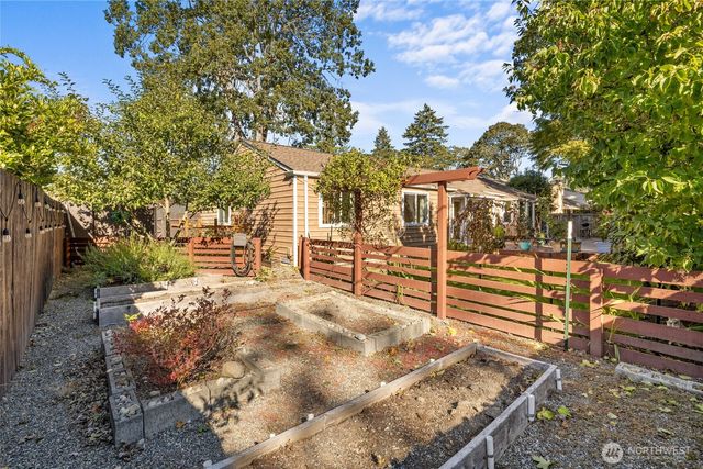 7806 Jade Drive SW, Lakewood, WA 98498