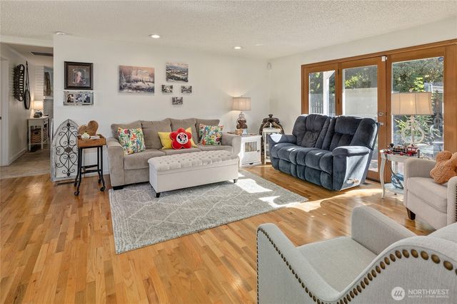 7806 Jade Drive SW, Lakewood, WA 98498