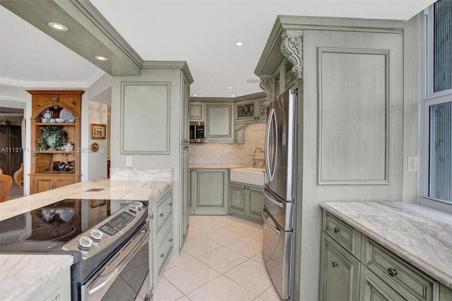 1340 S Ocean Boulevard 807, Pompano Beach, FL 33062