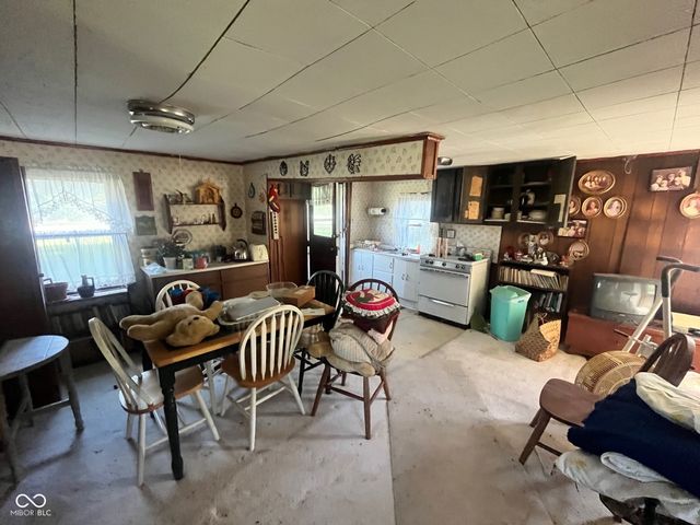 6407 Bluff Road, Indianapolis, IN 46217