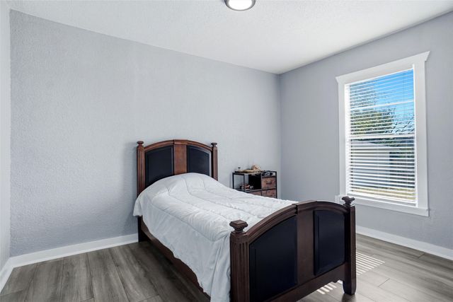 2900 Broadview Drive, Sansom Park, TX 76114